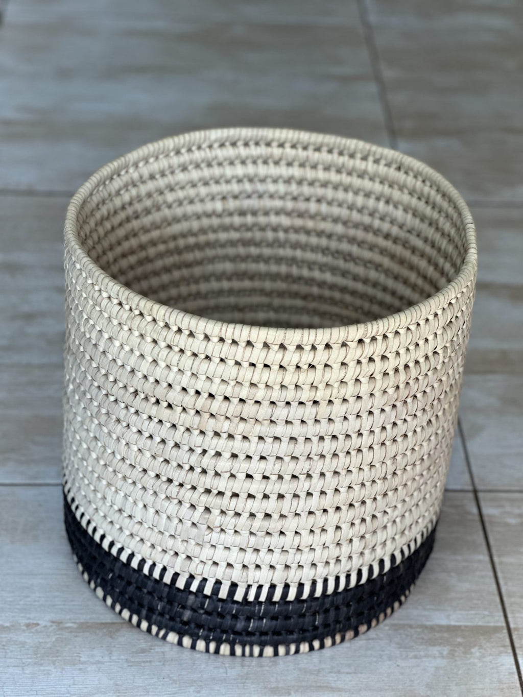 Black Base XL Basket