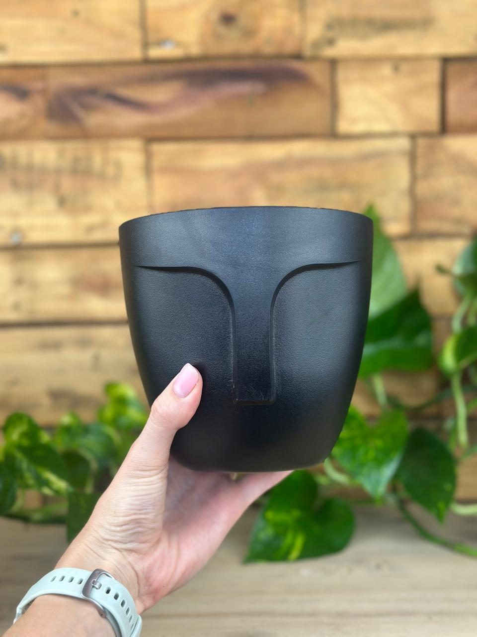Small Face Pot - Black